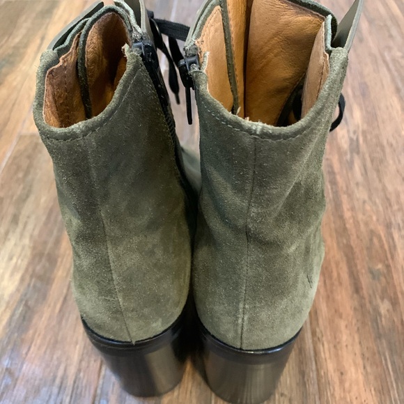 Frye Women’s Danica Lug Lace Up Zip Green Suede Peep Toe Boots Size 10 M - Picture 7 of 15